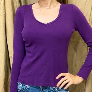 Bass brand. Long-sleeve women’s XS shirt. EXTRA COMFY